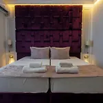 Hotel Garni Ideal 3*