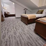Hotel Garni Ideal 3*