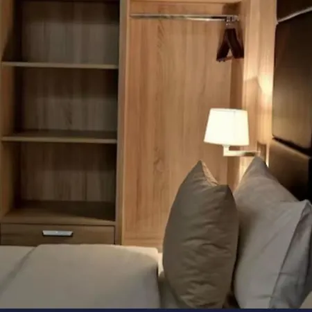 Hotel Garni Ideal 3*