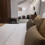 Garni Ideal Hotel 3*