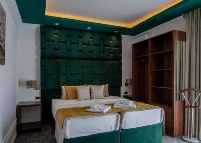 Ξενοδοχείο Garni Ideal 3*