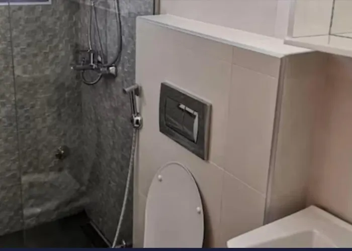 Garni Ideal فندق