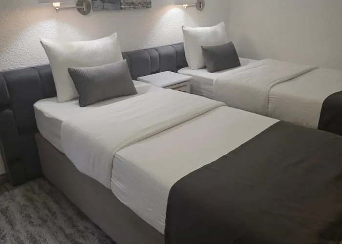 Garni Ideal Ξενοδοχείο 3*